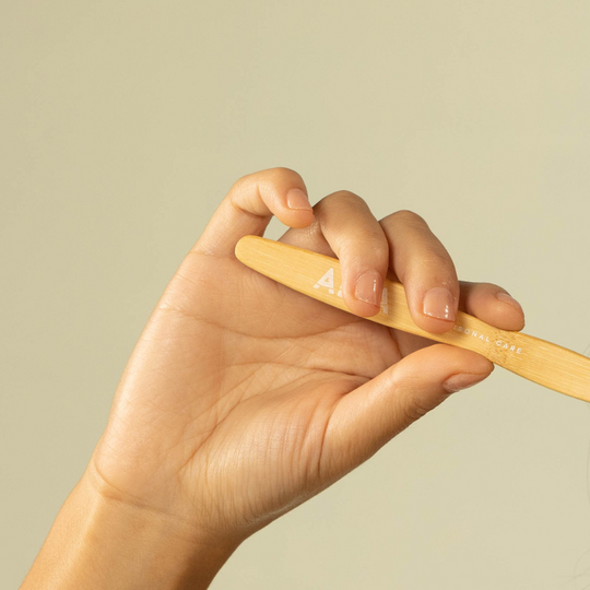 Escovas tradicionais x escovas de bambu